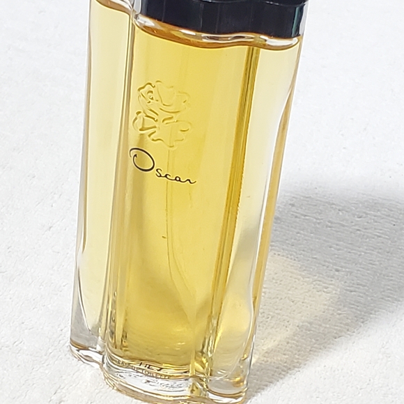 Oscar by Oscar de la Renta Eau de Toilette Natural Spray 3.4 oz Perfume Women's - Picture 4 of 8